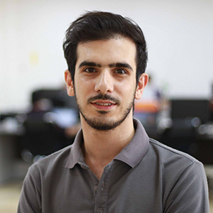 پویا کمالوند
